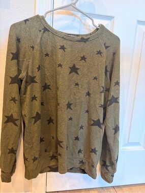 Buffalo David Bitton Olive Green Star Print Top